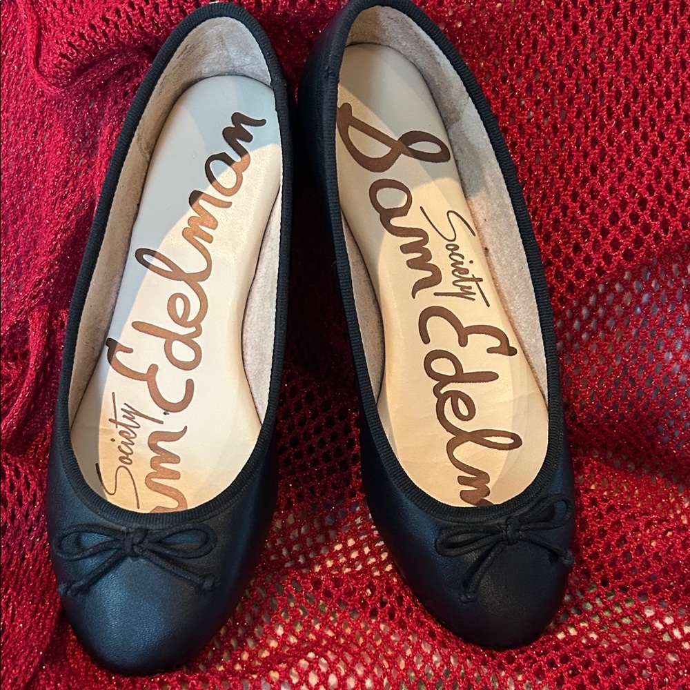 Sam Edelman Classic Black Flats Size 6M Like New